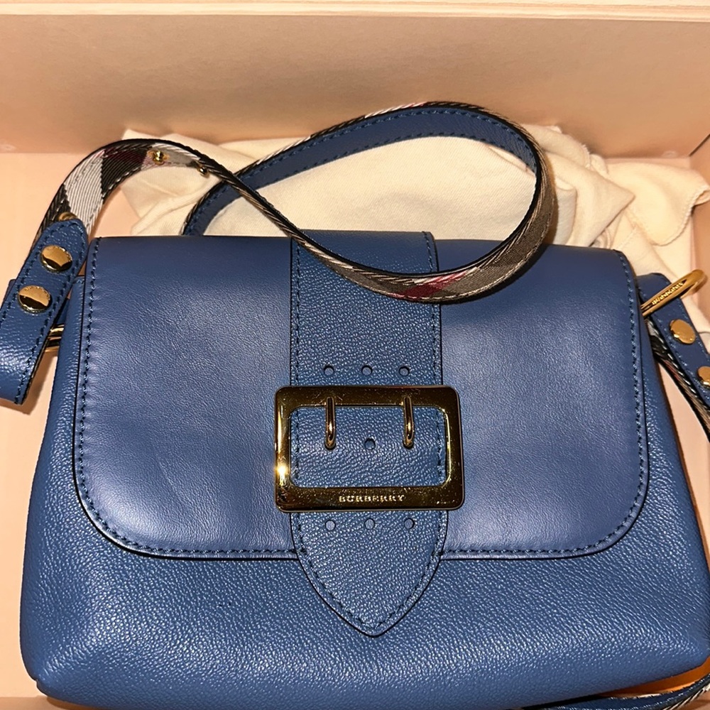 Burberry crossbody